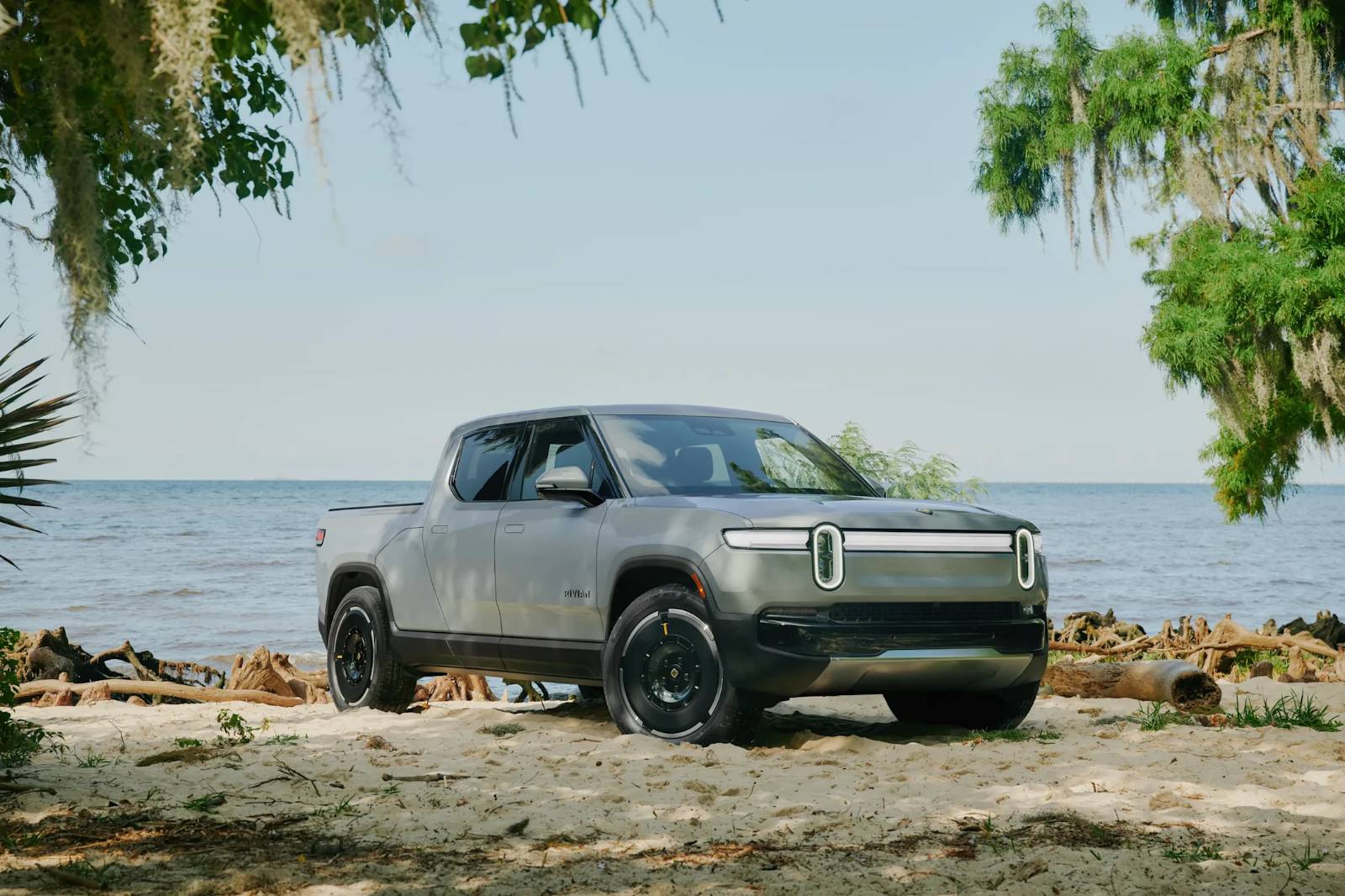 Electric Vehicle Revolution Cutting-Edge Tech and Sustainable Driving